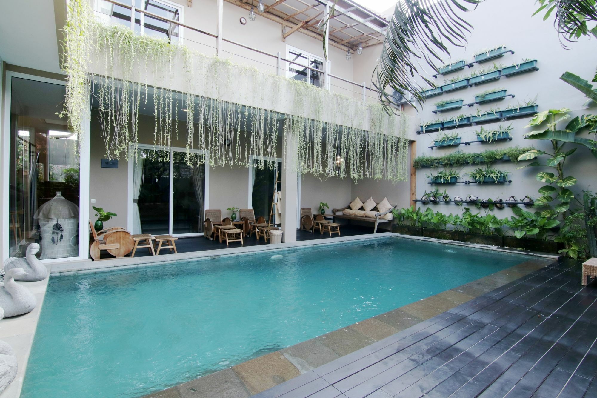 Hotel W